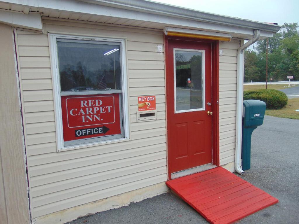 Red Carpet Inn Duncannon Photo 11