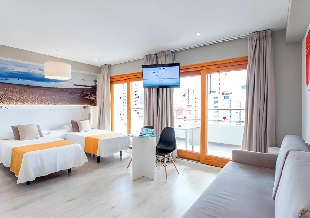 Flamingo Beach Resort - Adults Recommended — Benidorm, Valencian Community