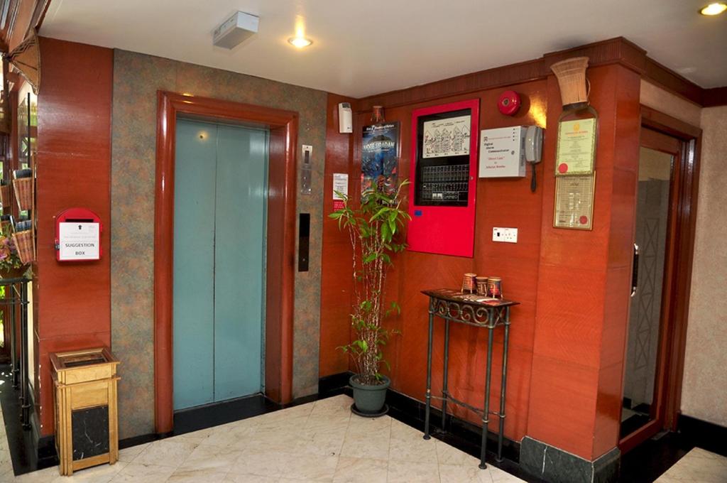 Hotel Deleeton KK photo