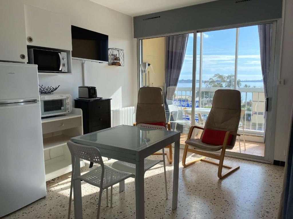 Bel appartement T1 avec vue dégagée, loggia, ascenseur et wifi à Balaruc-les-Bains - FR-1-553-102 - 5