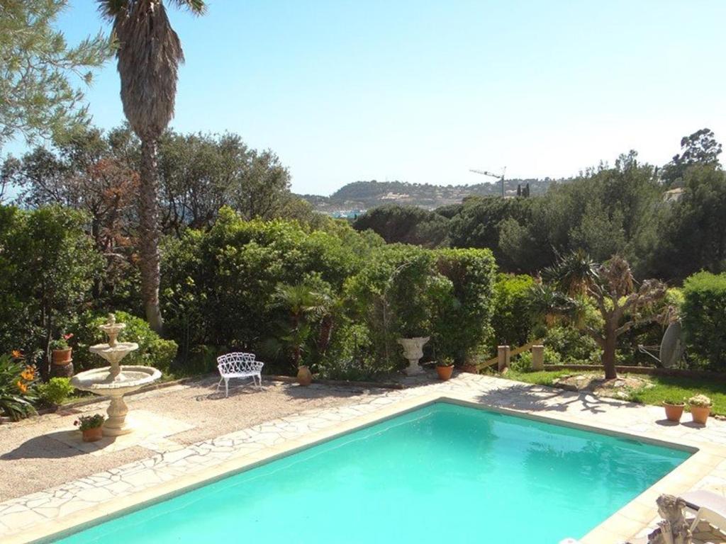Villa 4 chambres avec piscine et terrasses - FR-1-100-239 - 3