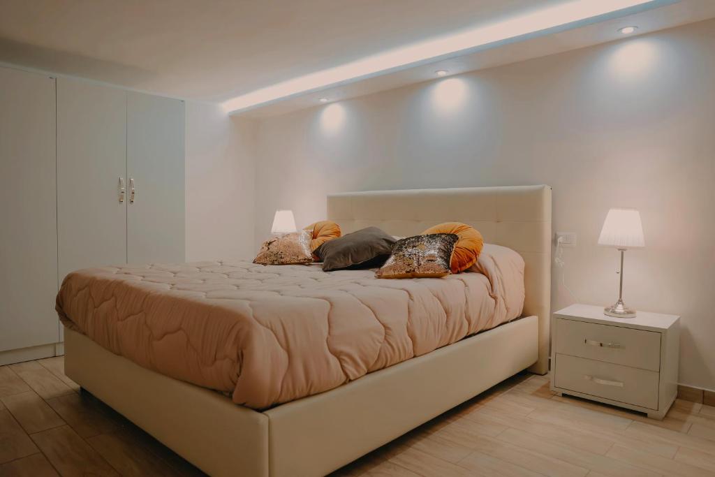 L'ospite Napoletano, Neapol