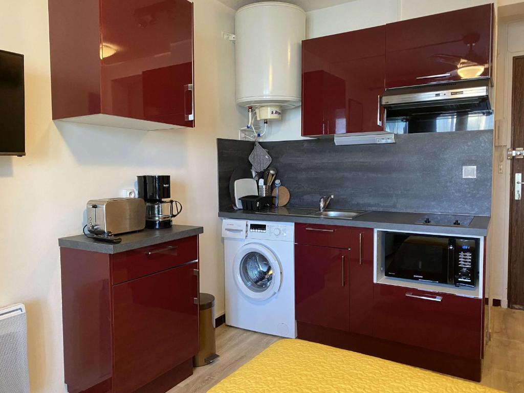 Joli Studio rénové avec loggia fermée, tout équipé, WIFI, classé 2 étoiles à Balaruc-les-Bains - FR-1-553-161 - 4