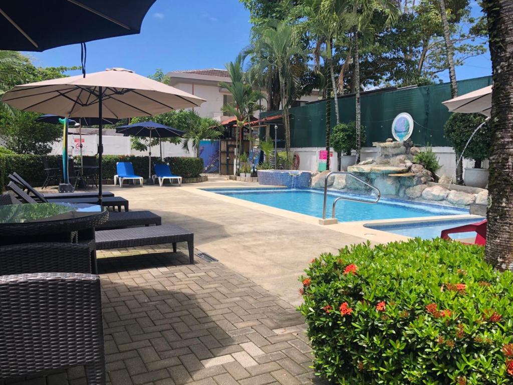 La Sirena Playa Jacó, Jacó