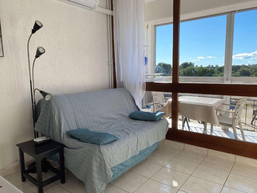 T1 rénové avec balcon, clim, wifi, à Balaruc-les-Bains - FR-1-553-220 - 4