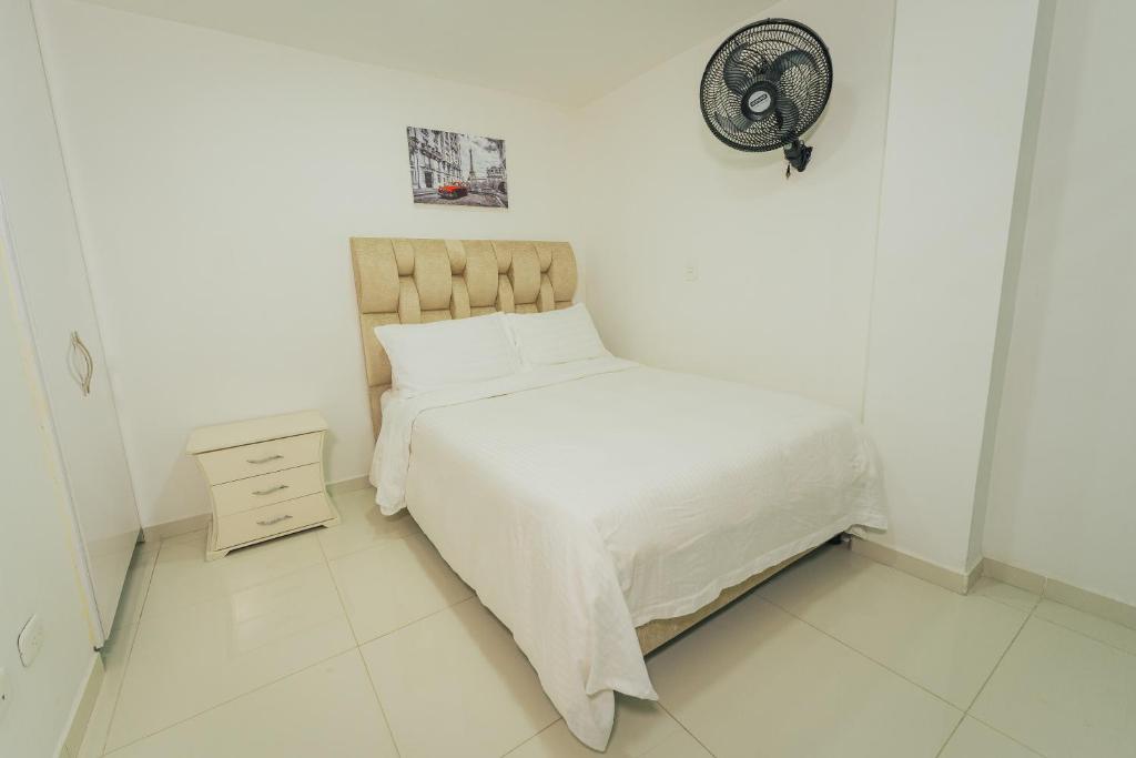 Exclusivo Apartaestudio en Pinares 4 - 2