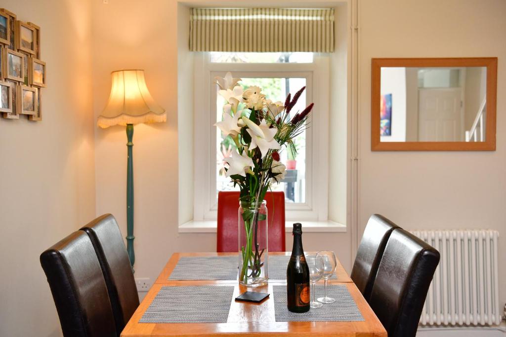 Townhouse & Garden on William Street, Swansea photo 5
