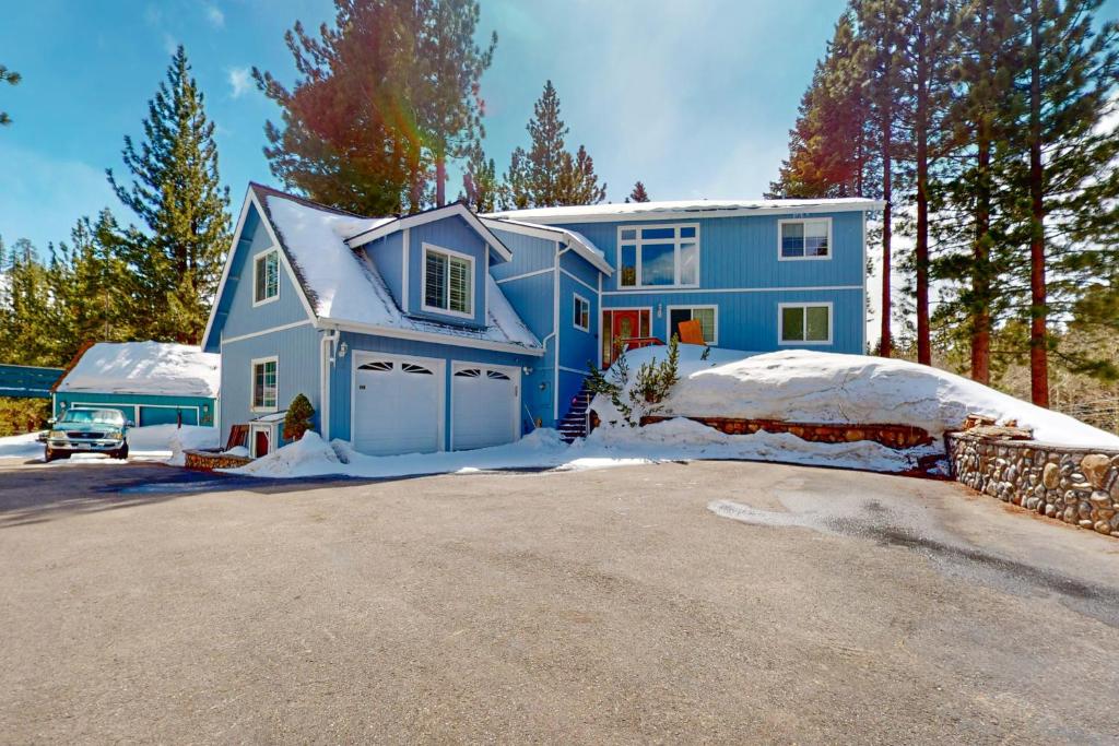 Andria Grove, Stateline