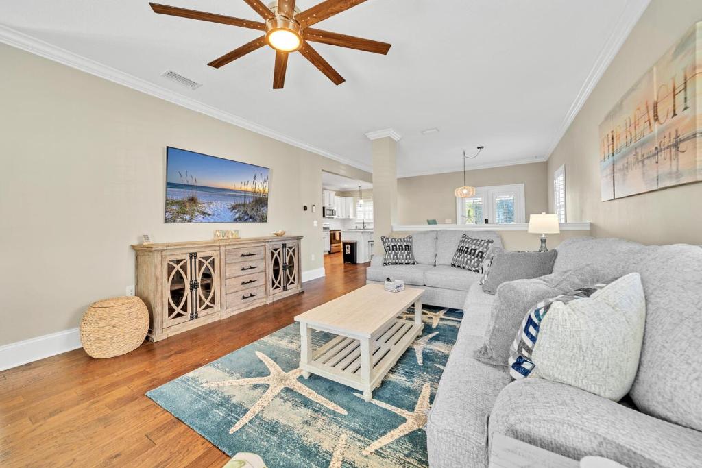 Cypress Breeze, Amazing Community Pool! - Private outdoor shower, Santa Rosa Beach