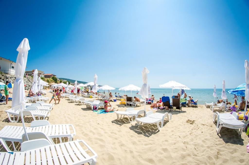 Premier Fort Sands Resort - Full Board photo