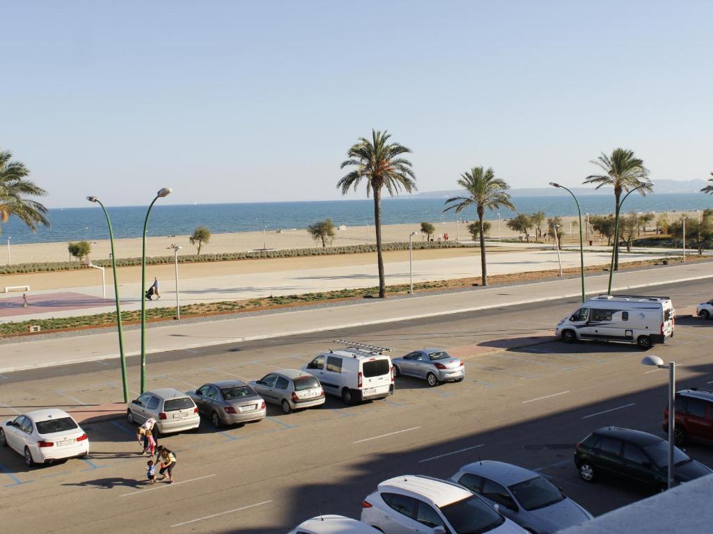 Apartamento de 2 Dormitorios Frente al Mar - HISP-288-35 - 1