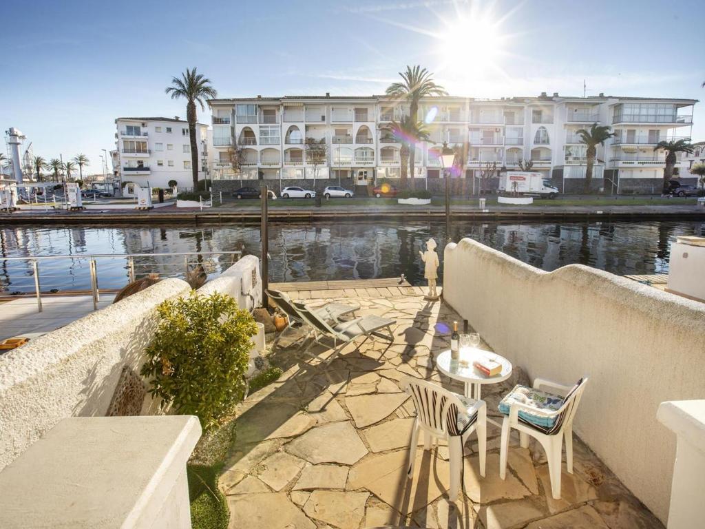 Elegante Casa de Pescador con Amarre en Empuriabrava - HISP-288-59 - 4