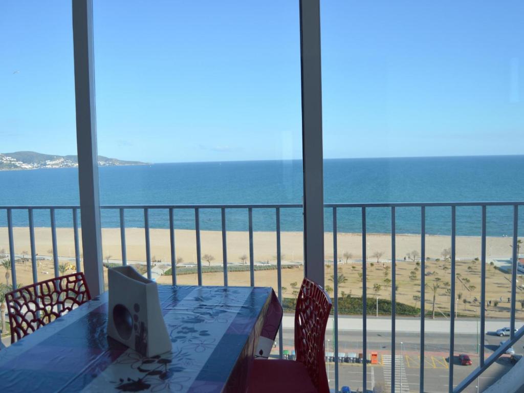 Apartamento de 2 Dormitorios a 50m de la Playa - HISP-288-44 - 2