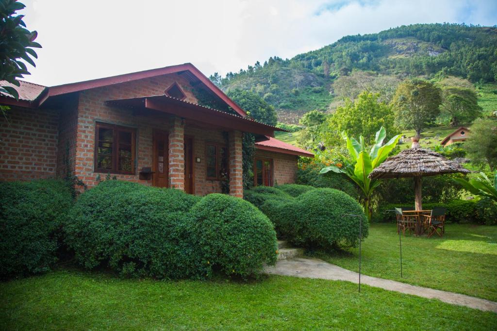 Swiss Farm Cottage photo