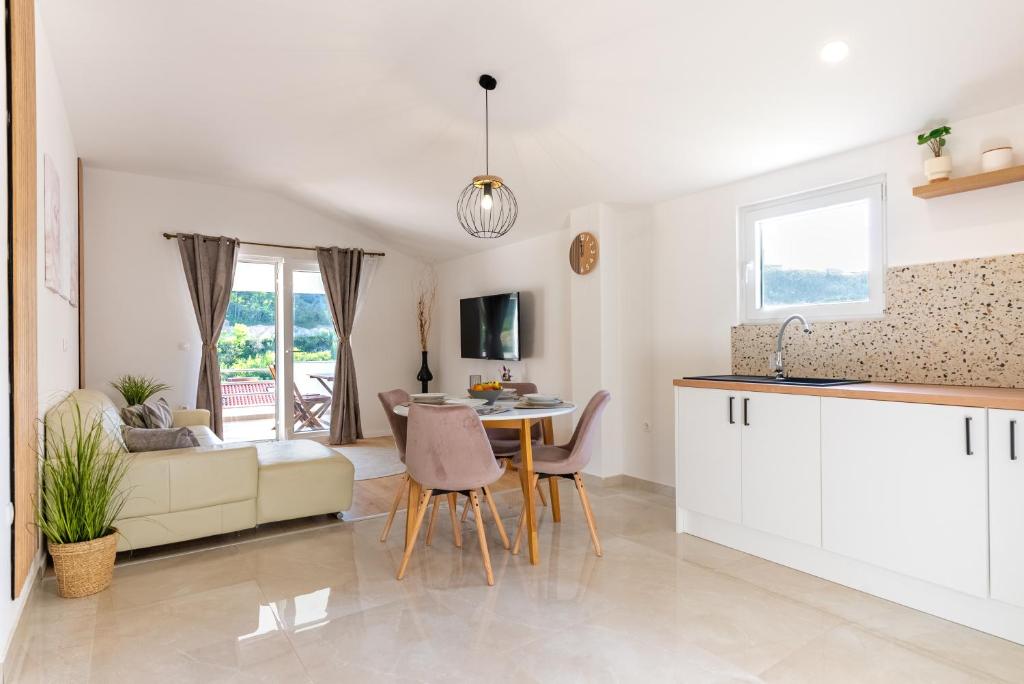 Marin Novigrad, Novigrad Dalmatia