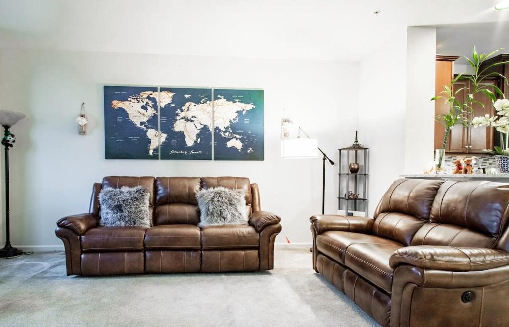 Large MD Townhome mins to UMD & DC Parking