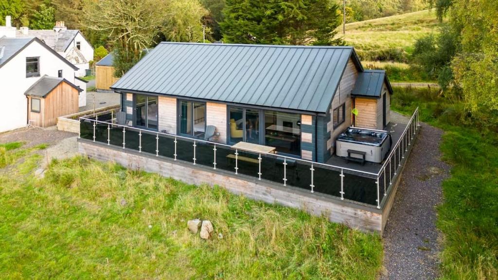 New Build Lodge With Stunning Views of Loch Awe, Hayfield