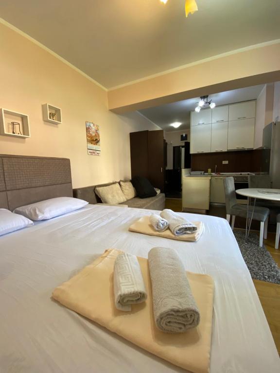 Yasmin studio apartment, Budva