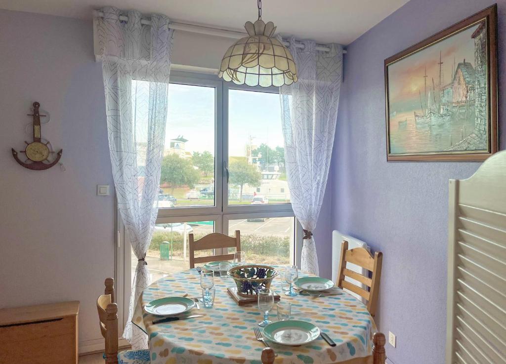 Spacieux appartement sur les quais de la Chaume - 6 pers - 2