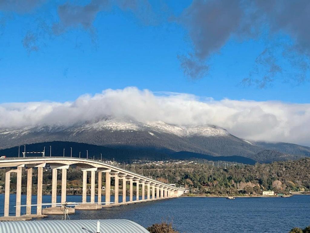 The Bridge Seaside Riveting House at Rose Bay, Montagu Bay