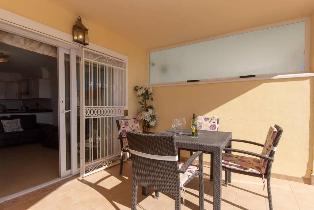 Bahia la Caleta 1 - Two Bed - 3