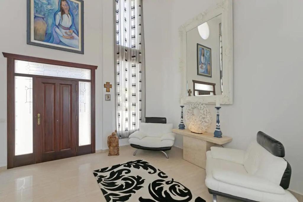 Villa Athena with private heated pool and sea views - 2