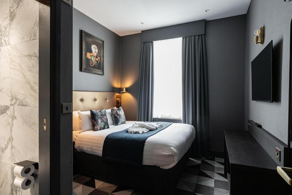 The Blair Victoria Hotel