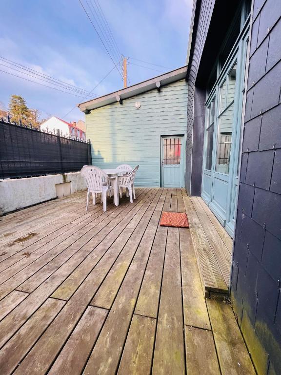 Jacqueline, Étretat