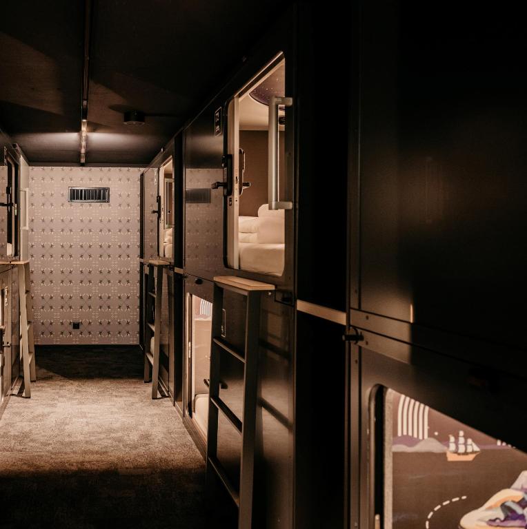Capsule Hotel - Lucerne Old Town - 2