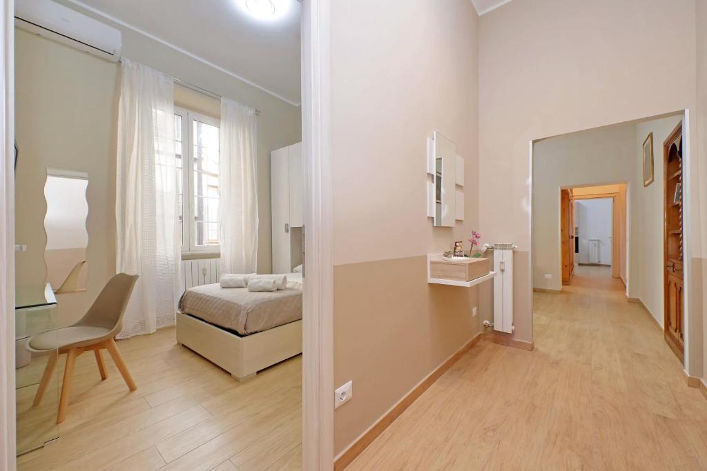 Julius House - 5