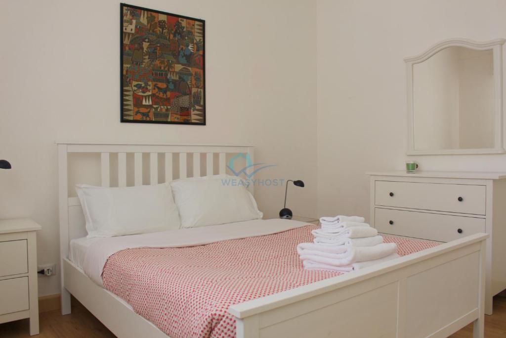 Modern comfy apartment with terrace near San Paolo, Roma