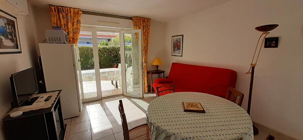 OREE DU GOLF II Joli T3 proche golf piscine Cap d Agde - 2