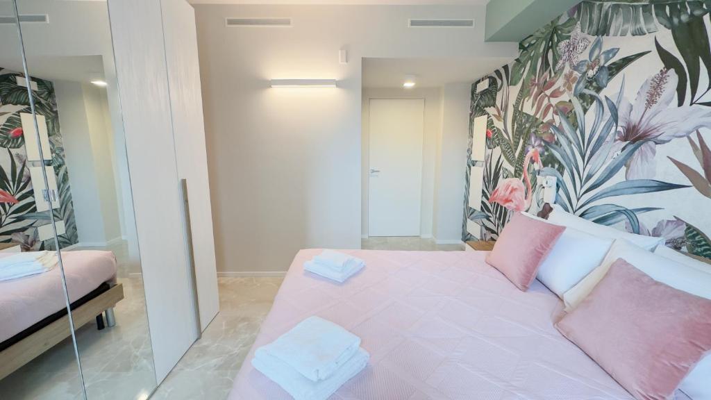 Fairmont Seafront Flamingo Suite by Ca-Sa Check - 5
