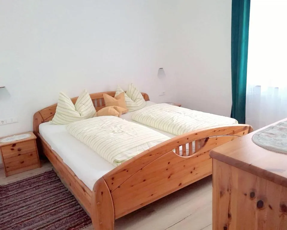 Ferienwohnung Steuerberg, hotel in Feldkirchen in Kärnten