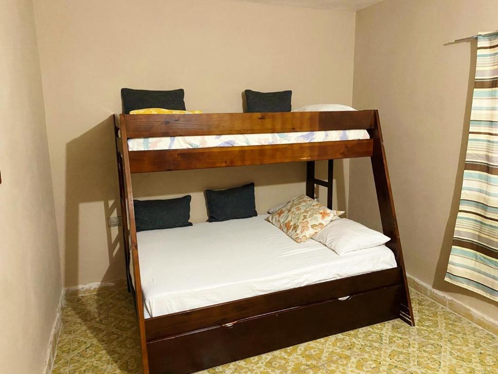 Casa Estancia Viajera Olímpica - 7 Min Malecón - 5