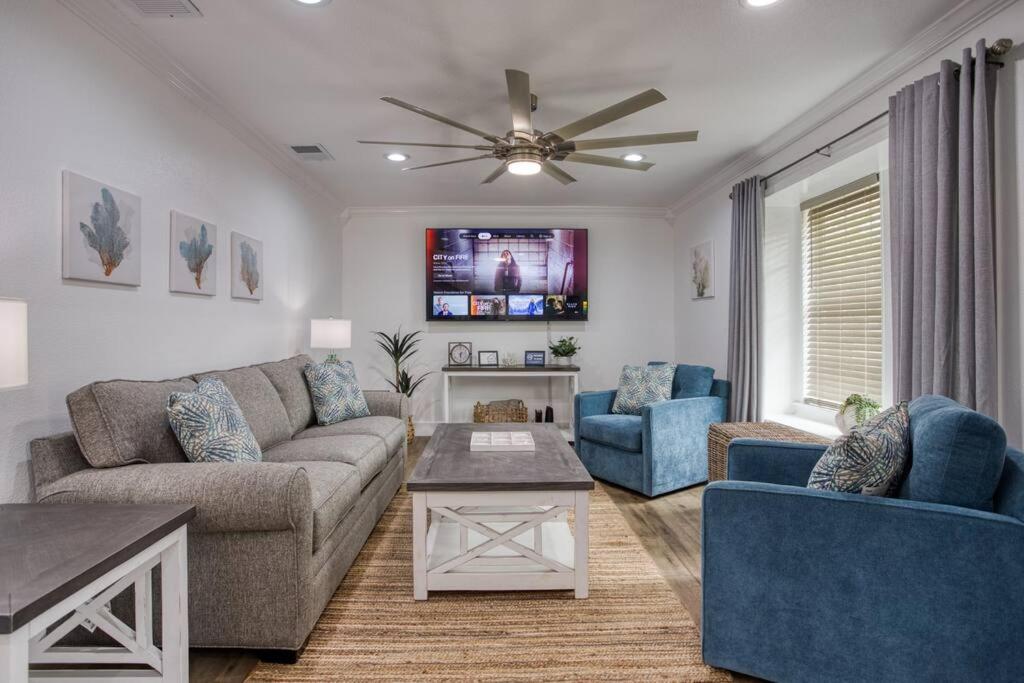 Your Seaside Sanctuary on Ocean Drive Awaits, Corpus Christi