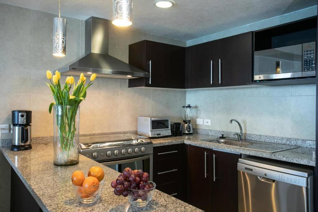 Grand Venetian Beachfront Condo - 2