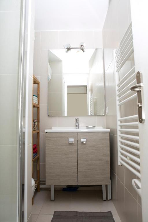 Cozy apartment Central Paris Le Marais with 1 separate Bed room - 5