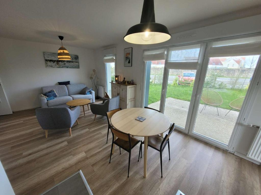 Bel appartement moderne avec jardin et parking privatif - FR-1-675-38 - 4