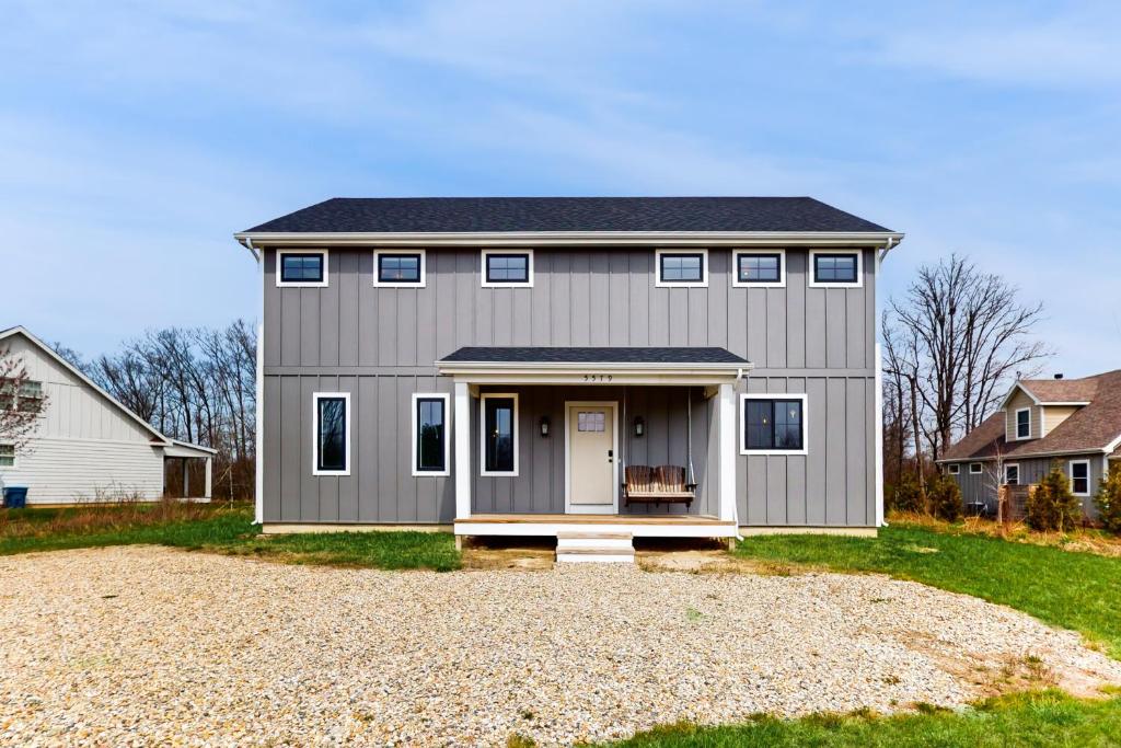 Sawyer Serenity, Sawyer