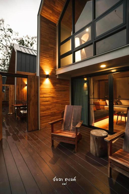 วิลลา 1 ห้องนอน 1 ห้องน้ำส่วนตัว ขนาด 68 ตร.ม. – แพร่ (Ayla Chalet)