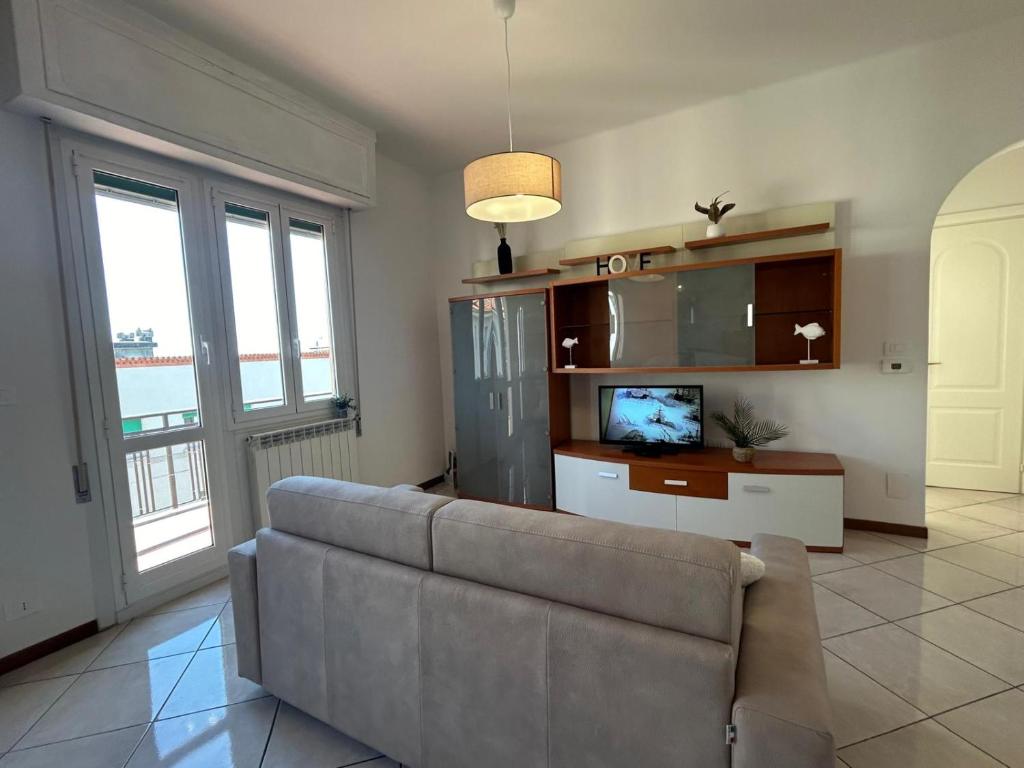 La Terrazza Sul Porto by Holiday World - 4