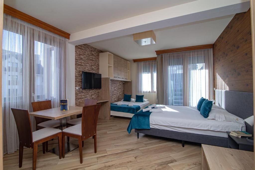 Central Inn - 2