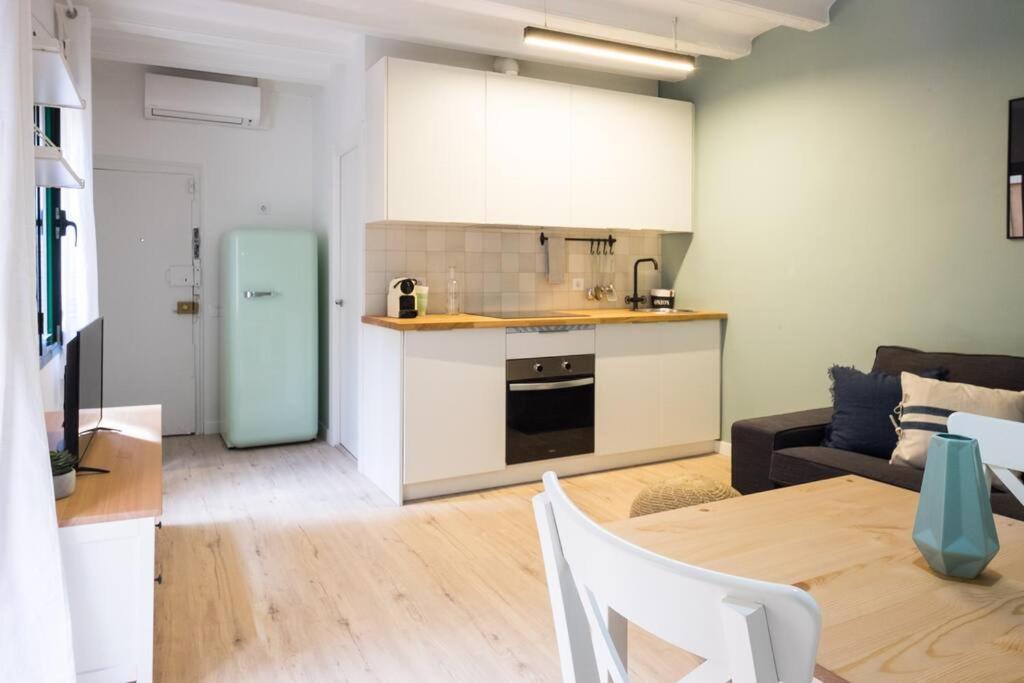 Excellent New Apartment by the beach, Barcelona