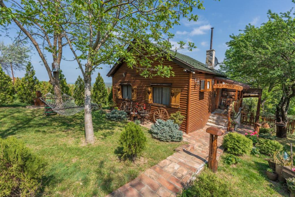 Casa Rustic 2, Malo Središte