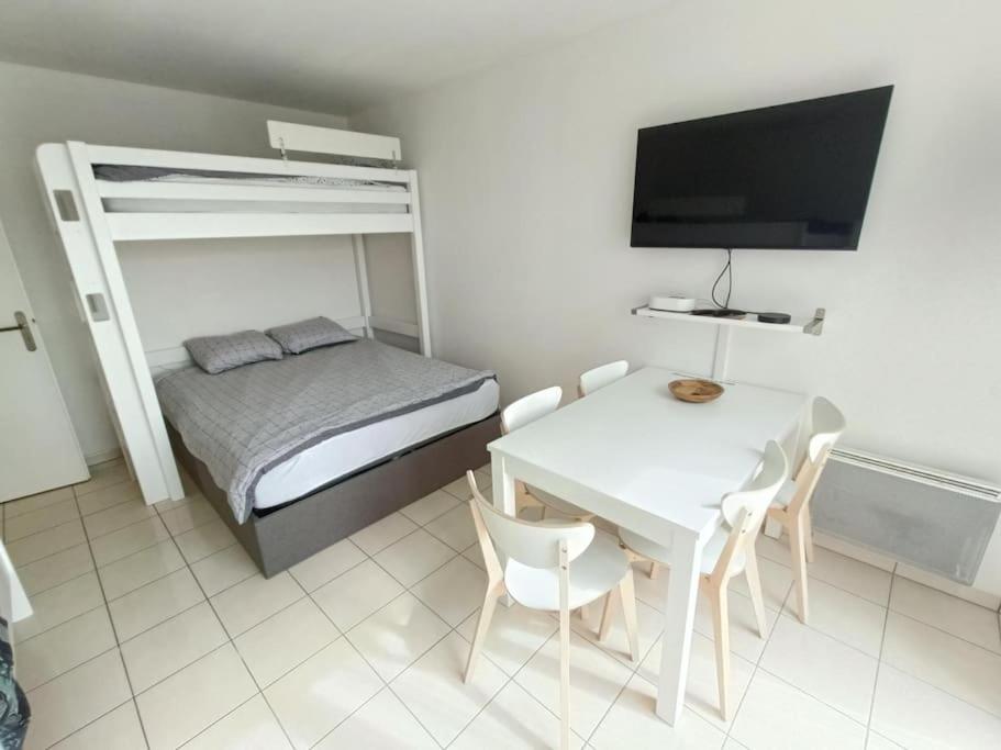 Disney Horizon Parc Studio 5 personnes PK privé gratuit balcon lit bébé - 1