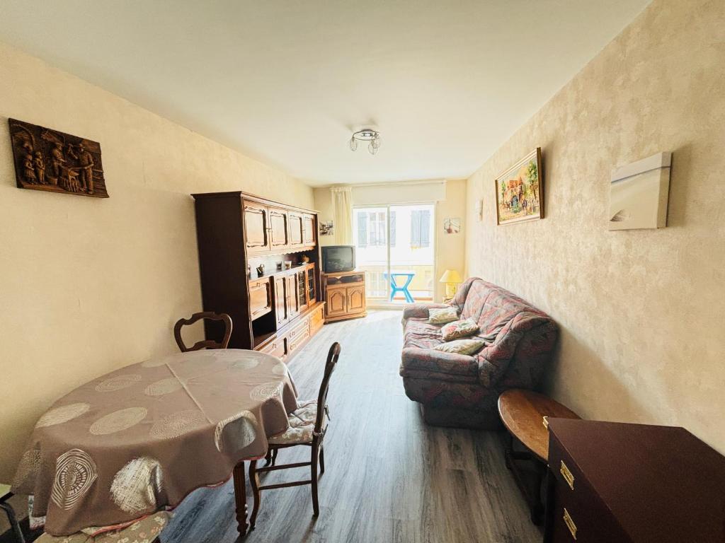 Appartement Confortable à 100m de la Plage, Centre-ville Les Sables-d'Olonne - FR-1-197-593 - 2