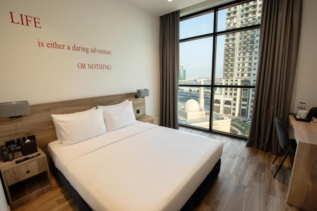 Kingsgate Al Jaddaf Hotel by Millennium, Dubai