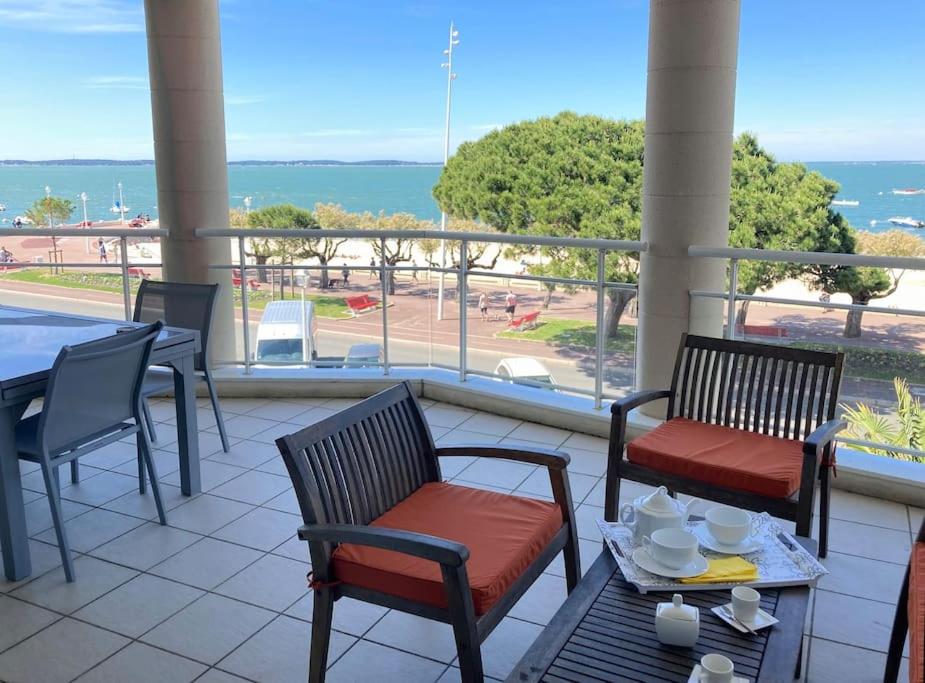 APPARTEMENT T3 VUE MER AVEC GRANDE TERRASSE, Arcachon