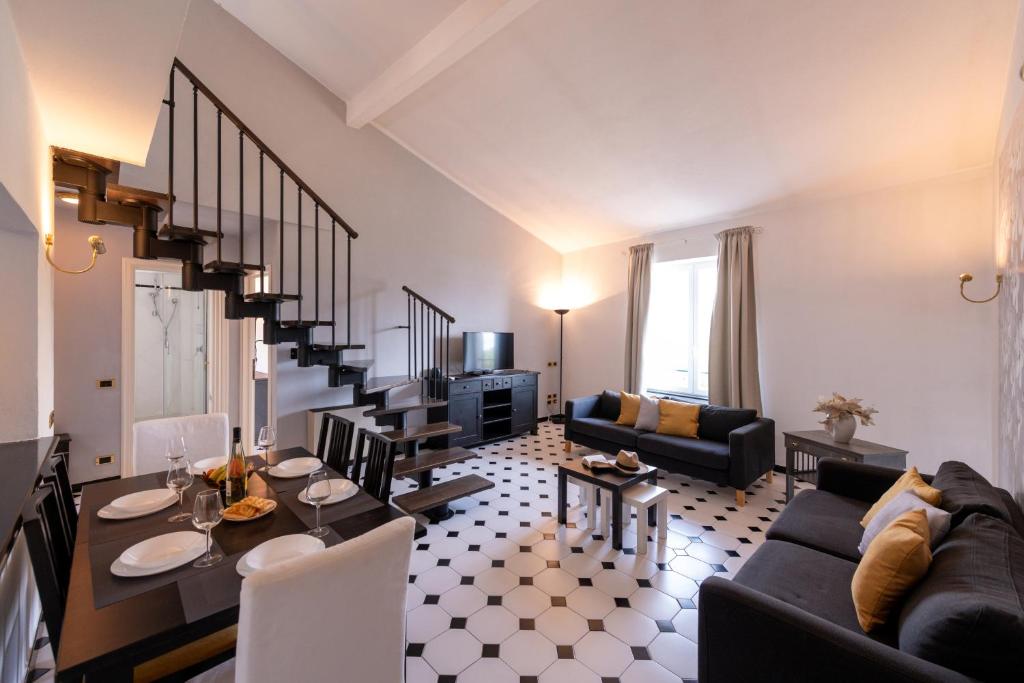 Loft Cristina - La piazzetta fronte mare - 5